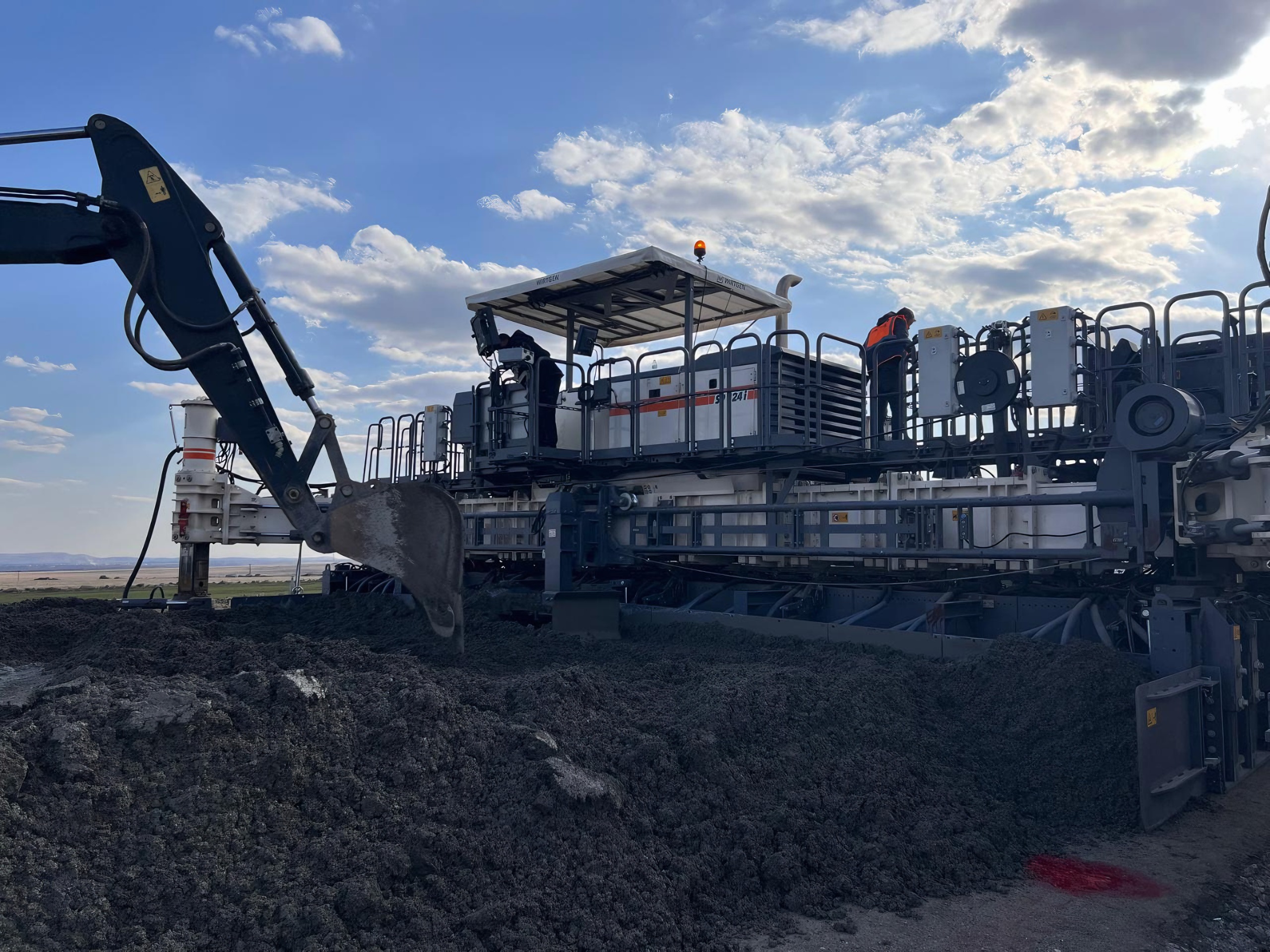 Şırnak-Mardin Güzergahında Beton Yol Çalışmaları Başladı